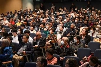 憲法柱に「対話こそ進む道」　長崎市で9条フェスタ　被爆者「改憲絶対に許せない」
