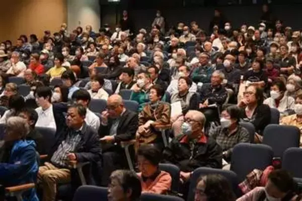 憲法柱に「対話こそ進む道」　長崎市で9条フェスタ　被爆者「改憲絶対に許せない」
