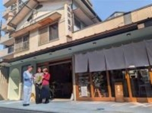 福岡・JR古賀駅前に「食文化」施設オープン　古民家改装し飲食店や生花店入居