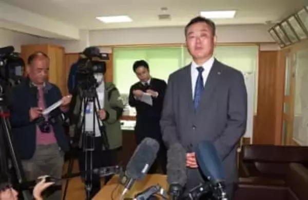 村長も村議も全員不在、熊本・球磨村で異例の事態　「どっちもどっちで村民不在だ」住民ため息