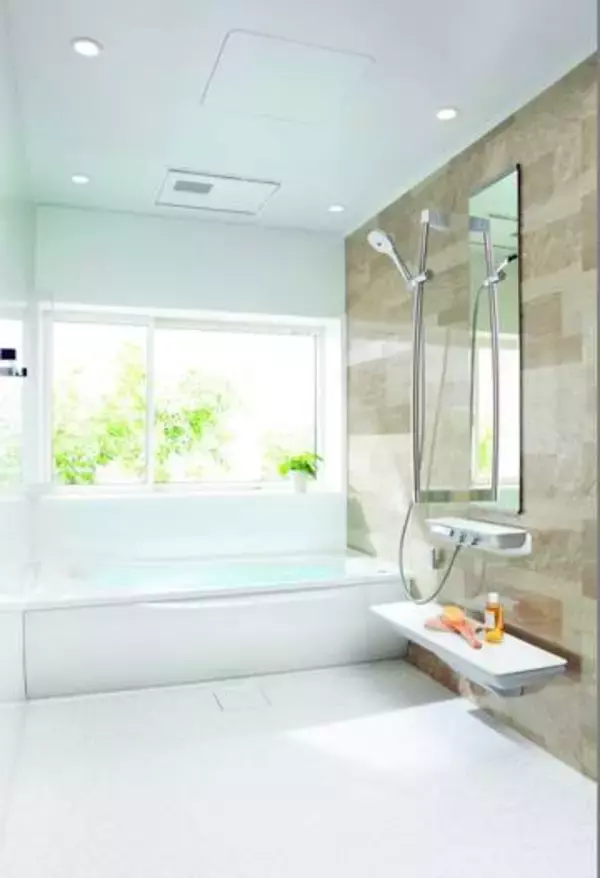 TOTOが新規のバス受注を停止　ホルムズ海峡封鎖、接着剤の原料調達が困難に