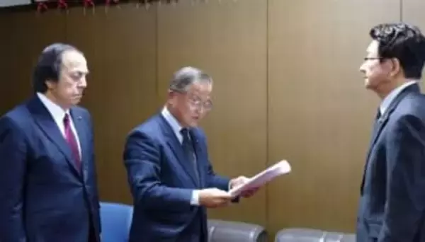 大分・日田市議会特別委、議員定数2減の報告書提出　3月議会に条例改正案上程目指す