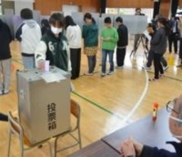 福岡・那珂川市の小学校で卒業ソング選挙　演説、投開票…児童自ら選ぶ、主権者教育の一環