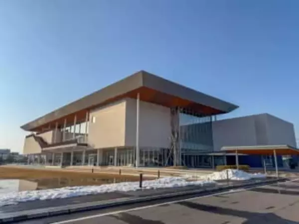 国内外のアーティストが参加！五感で楽しむ現代アート展「コネクションズ」が鳥取県立美術館で開催中！｜倉吉市