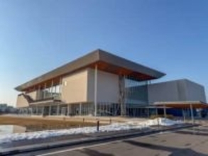 国内外のアーティストが参加！五感で楽しむ現代アート展「コネクションズ」が鳥取県立美術館で開催中！｜倉吉市