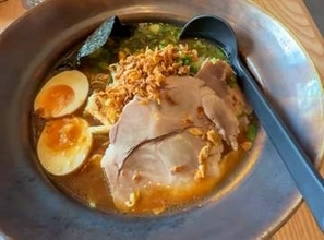 ドイツで食べる日本の醤油ラーメンの味に感動！日本と同じ＆違うところは..！？