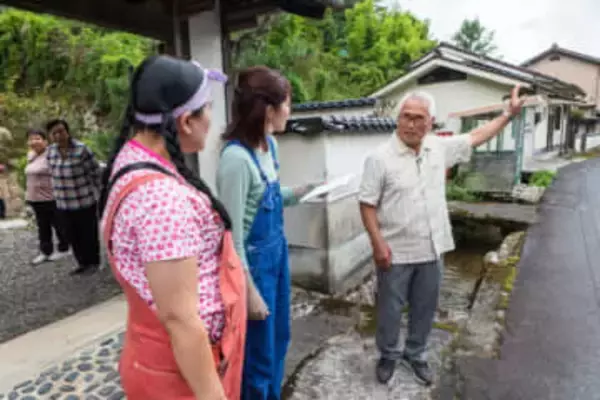 ガンバレルーヤが岡山県津山市の不思議スポットへ。超高速で楽しむ約2万点もの動物はく製や標本！