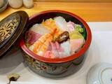 「本格寿司がリーズナブルに味わえる握り＆海鮮ちらしランチ！職人による丁寧な味を楽しむお寿司屋さん｜浜田市」の画像1