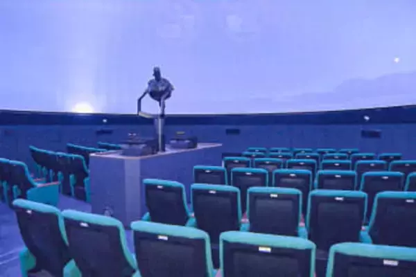 休日は子ども無料！解説付きのプラネタリウムで季節の綺麗な星空を眺められる｜鳥取県米子市