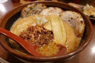 味噌は日本人の宝物。鳥取市湖山「麺場 田所商店」で、濃い一杯にとことん向き合う｜鳥取県鳥取市