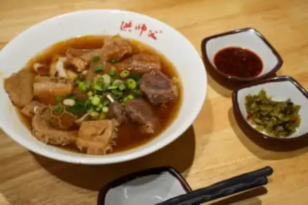台湾のソウルフード「牛肉麺」をコンテスト優勝の名店で満喫！3種の牛肉が乗ったボリューム満点の1杯【台湾女子旅】