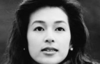 2度の結婚、芸能界引退、復帰…90年代人気ドラマ代表の59歳女優〝雰囲気ガラリ〟姿に「貫禄が凄い」「表情いいわぁ〜」「いつも美しい」の声