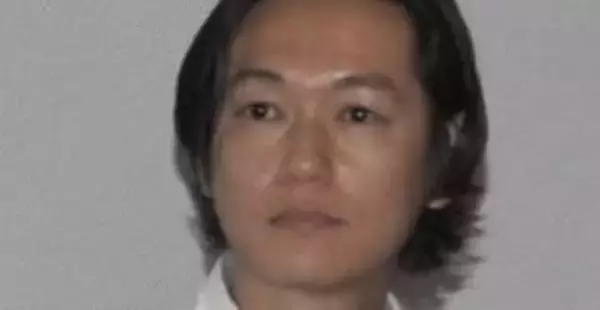 井浦新、51歳の激変〝コーンロウヘア〟披露にSNS驚愕「ふわぁっ⁉︎」「えっ、驚きのヘアスタイル」「ARATA時代の新さん」などの声