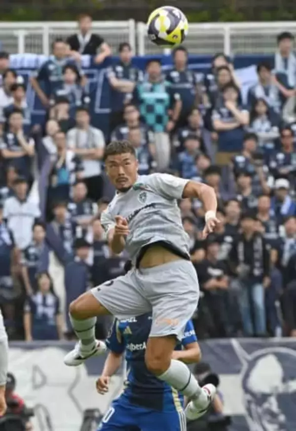 「この街のために闘います」選手契約更新1号は「信用できる男」　アビスパ福岡の湯澤聖人