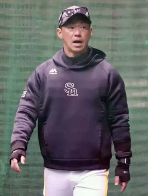 「1点じゃなくて2、3点取れるように」ソフトバンク長谷川勇也打撃コーチ　V3への〝全新打線〟のキーマンは？「出塁する能力が高い選手なので」