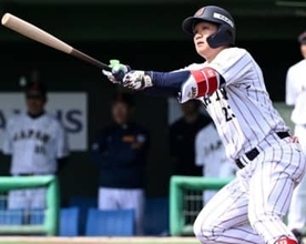 侍ジャパンが連覇へ13得点　雨中のWBCイヤー初陣大勝発進　阪神勢が躍動計11打点、ソフトバンク勢1、2番コンビは計4出塁【壮行試合ソフトバンク戦】