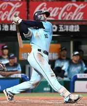 西武Vへあきらめん！　ルーキー小島大河が逆転2ラン　2位に再浮上