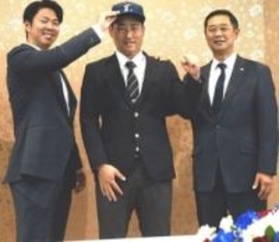 西武ドラフト2位の岩城颯空が仮契約「最終的にはチームのエースになりたい」