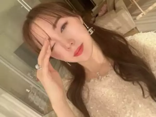 「妊娠しました」「3人目でもつわりはきつい！」セレブ婚で話題の元SKE石田安奈〝大きなお腹〟報告ショットに「やっぱりそうだったんだ」「お身体大切に」の声