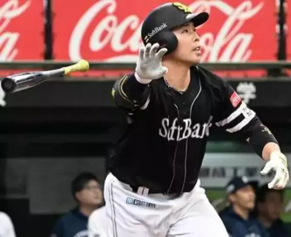 ソフトバンク近藤健介が13試合ぶりの一発　3点先制された直後の2ランで一気に詰め寄る