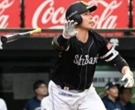 ソフトバンク近藤健介が13試合ぶりの一発　3点先制された直後の2ランで一気に詰め寄る