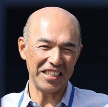 「さすが腕バキバキですね！」2人の娘と腕組みショット〝名球会〟和田一浩さんの近影が話題「娘が1番大事ですが、ドラゴンズ助けてください」