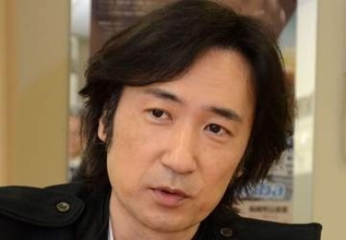 「玄関がうちのリビングくらいある」66歳・東儀秀樹、息子と〝豪邸自宅セッション〟動画が話題「東儀家ヤバっ素敵過ぎますな」「演奏も人も家も全部素敵」