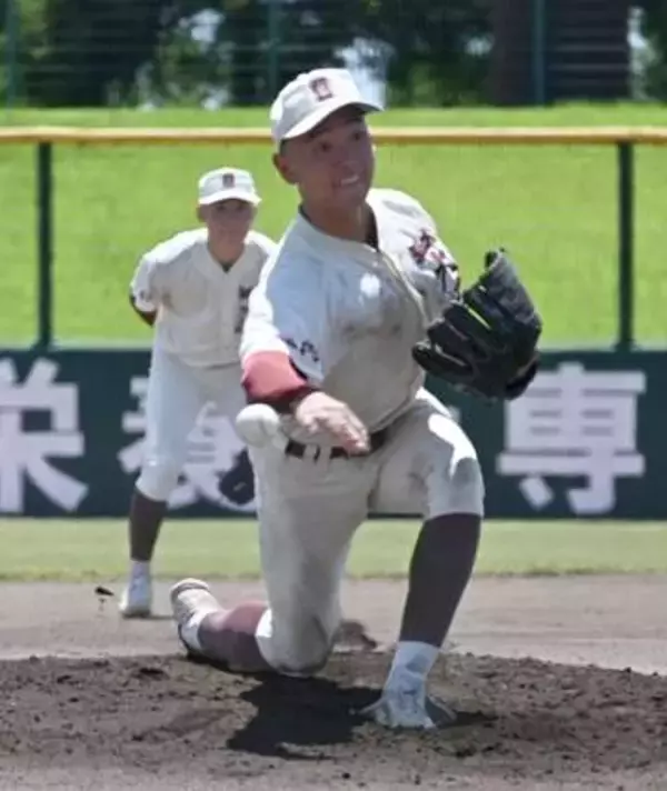 初回2安打→2回以降は完全投球　福岡大大濠のサブマリンエース　尻上がりに調子上げ6回無失点【高校野球福岡大会】
