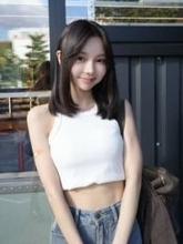 姉も人気モデル「どっちに似てる?」父＆母〝顔出し〟愛甲ひかり「お二人の良いとこ取りだね」「2人の遺伝子がミックスされてる」