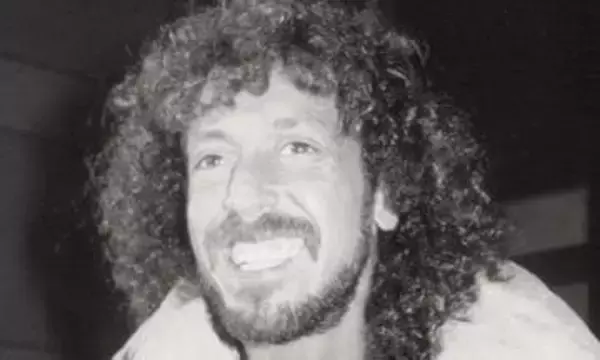 「がんばれ！がんばれ！」ステージ3のがんで20キロ減も…ラモス瑠偉さん〝満面笑みの最新ショット〟に「いつもアクティブでとてもエネルギッシュ！」「元気そーですね」の声