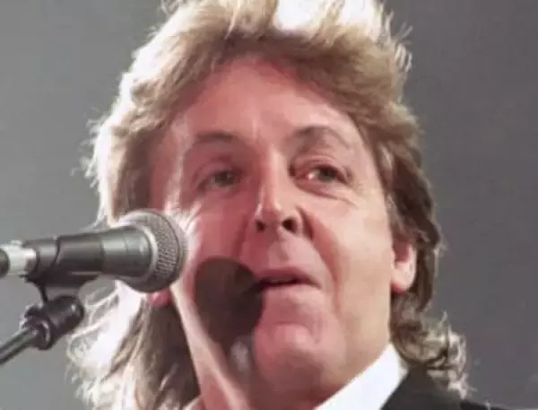 ボスニア救済「HELP」から31年...マッカートニー、ウェラー、ギャラガー〝超豪華〟3ショットが話題「レジェンドすぎるっ」「並び、熱すぎる」の声