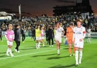 大混戦のJ3も決着、栃木シティと八戸が初J2　昇格POはFC大阪―金沢、宮崎―鹿児島の〝九州ダービー〟　北九州は8位で進出ならず