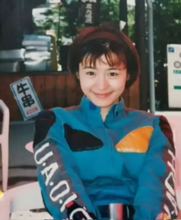 〝別人メイク〟で仕上がった52歳・さとう珠緒に驚き「スゴイ!」「ツルテカ」「ほんま美し過ぎてやばいです!」