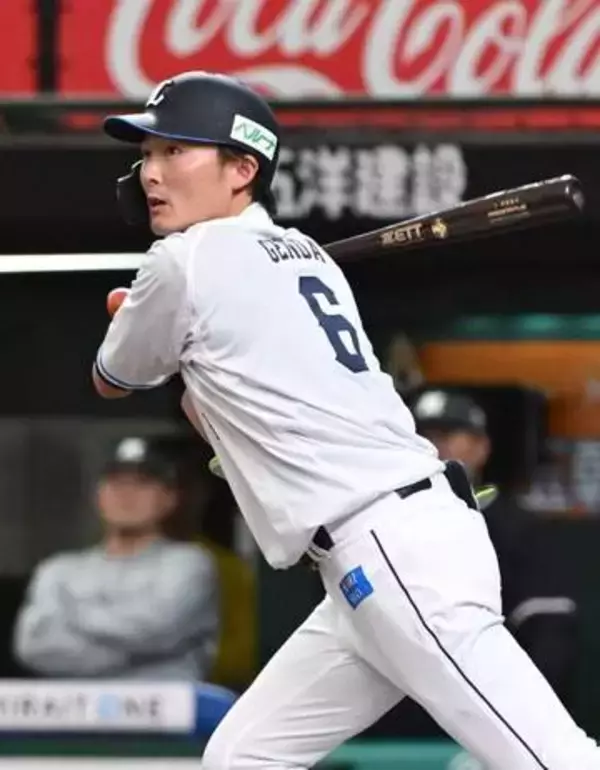 前夜9回に痛恨失策…西武・源田壮亮が闘志あふれるヘッドスライディングで本塁生還　連敗＆単独最下位脱出へ先制