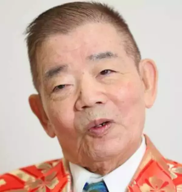 池乃めだかとオール阪神〝仲良く居眠り〟写真に大反響「めちゃくちゃ良い風景」「マジで大御所すげぇわ」「貴重なお写真」