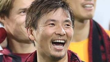 「いったいどんなつながり!?」元サッカー日本代表・乾貴士が異業種アスリートと…〝意外な食事会〟3ショットに反響「素敵なひととき」「良かったですね」