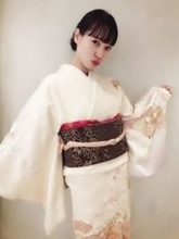 「これは大丈夫なの？」一児の母...37歳戸田恵梨香〝激変ぶり〟にSNS騒然！オールバックで不敵な笑み…配信ドラマの衝撃姿に「気持ちが追いつかない」「こわ」