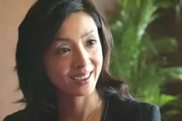 映画監督との電撃婚から30年…草刈民代〝夫婦でラブラブ和装〟ショットに「幸せな雰囲気が溢れ出て」「うっとりです」の声