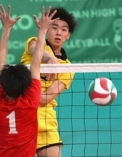 高校3冠目指す鎮西がストレート勝ちで5大会連続の8強　準々決勝は東山、国スポ決勝の再戦【春高バレー男子】