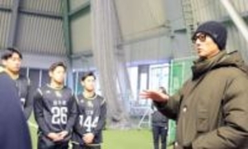 「精神的な強さは自分で強くなろうとしない限り、強くなれない」　ソフトバンク斉藤和巳2軍監督が訓示　新人合同自主トレ初視察