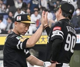 小久保采配的中でソフトバンクが首位オリックスに逆転勝ち　今季初昇格の笹川吉康が同点打　ベテラン中村晃の今季代打初安打がV