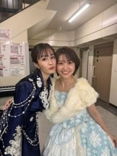 「いい彼氏すぎるんだけど―」前田敦子〝雰囲気ガラリ〟私服姿に「え、息子くんすごい～」「母ちゃんのベストな角度、わかってるね～」の声