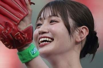 父はプロ野球→競輪選手…〝出川ガール〟塚本恋乃葉の野球観戦ショットが反響「さすが生まれながらのカープ女子」「今回も勝利の女神じゃ～」