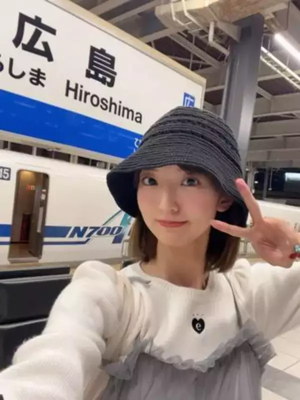 「むっちゃ強肩」元アイドル藤本冬香〝ドレス姿で念願の始球式〟に「思いが詰まった一球」「気合、入りすぎ」と反響続々