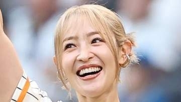 40歳で〝急に激変〟大沢あかね〝ピチピチTシャツ姿〟に「何があった?!」「すごい色っぽい」「劇団ひとりさんが羨ましい」