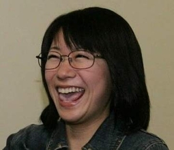 元祖〝メガネっ子アイドル〟と呼ばれ…〝ぴちぴち〟ウェア姿の時東ぁみが話題「さすがベテランいぶし銀の元アイドル」「引き締まっている」