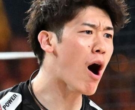 石川祐希、クールなモデル姿投稿も…〝ある異変〟にファン注目「手のひらに…」「直視できん」「ファン倍増ですね」