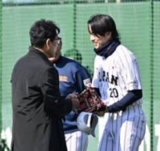 栗山英樹前監督のエールに「いやあ…プレッシャーがのしかかりました（笑）」　ソフトバンク周東佑京が世界一へ思い新た【侍ジャパンWBC事前合宿】