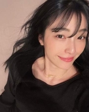 「目の前にいたら好きになる…」木下優樹菜〝ぴたぴた白トップス〟子なし旅ショットに「38歳でこのスタイルは反則級」「全然衰えてないの凄すぎない?」の声