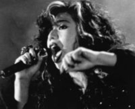 永遠のロック姐さん…デビュー40年、寺田恵子〝62歳の最新ショット〟に反響「最高にカッコイイ」「エネルギッシュですね」